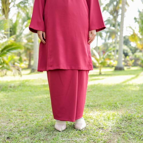 Kurung Dang Anum - Red