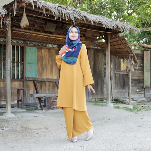 Kurung Dang Anum - Yellow