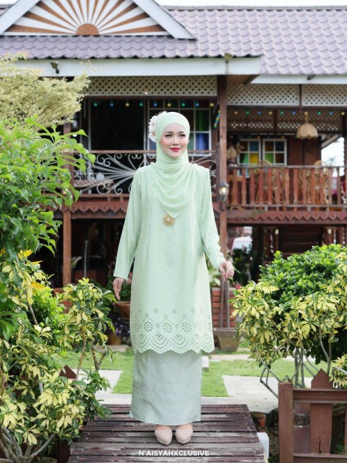 Kurung Qaseh - Mint green