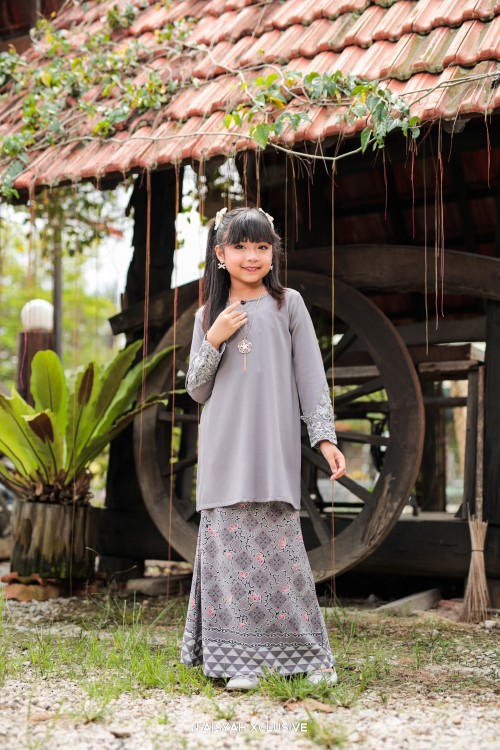 Kurung Aleeya Kids - Grey