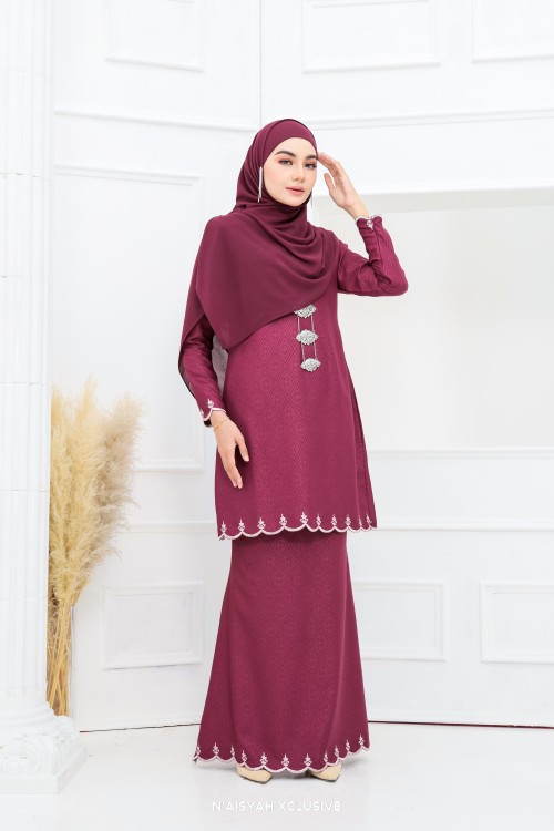 Kurung Zahara - Redwine Maroon