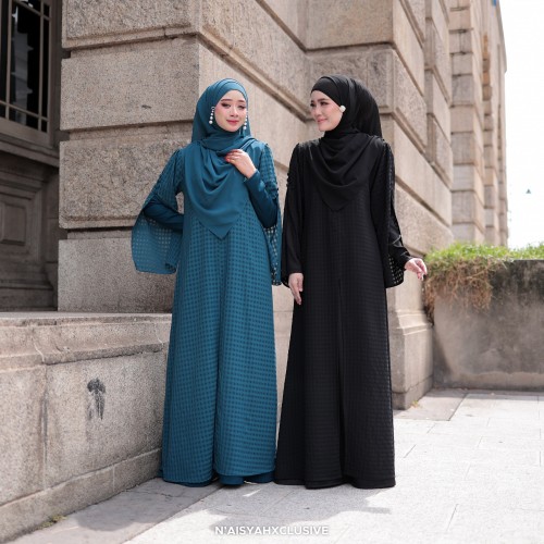 Yumna - Black