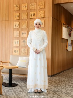 Jania - Off White