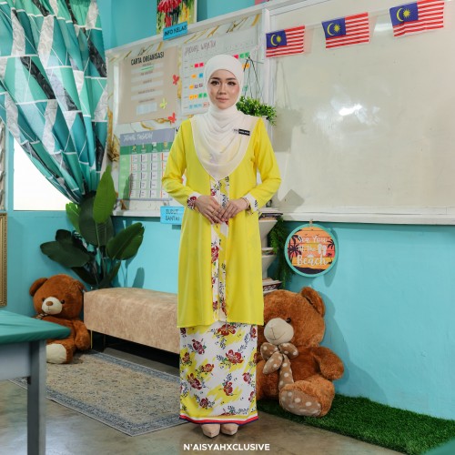 Lestari - Kuning Putih