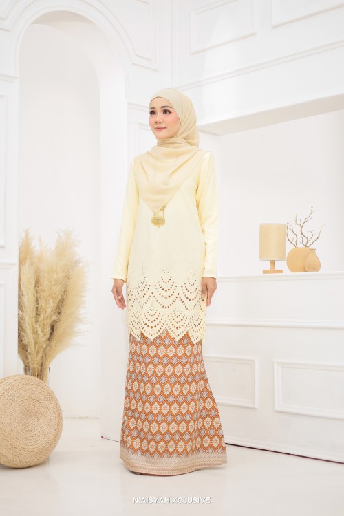 Kurung Tun Fatimah - Soft Yellow